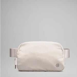 Lululemon Everywhere Belt Bag NWT